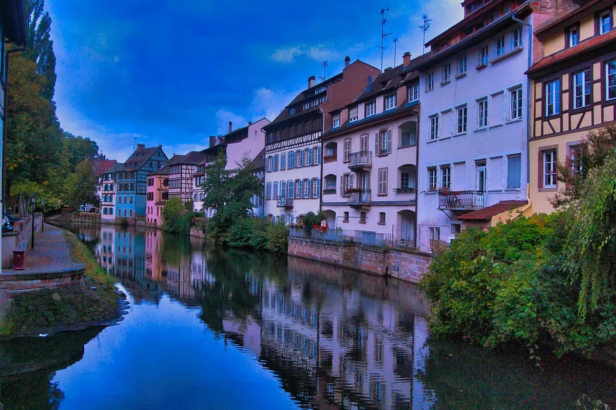 France Attractions: Top Things to See by City (2026)