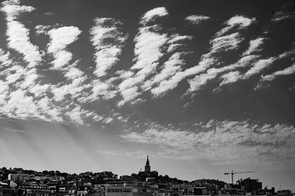 Marseille Neighborhoods Guide Le Panier And Old Port Travel Guide