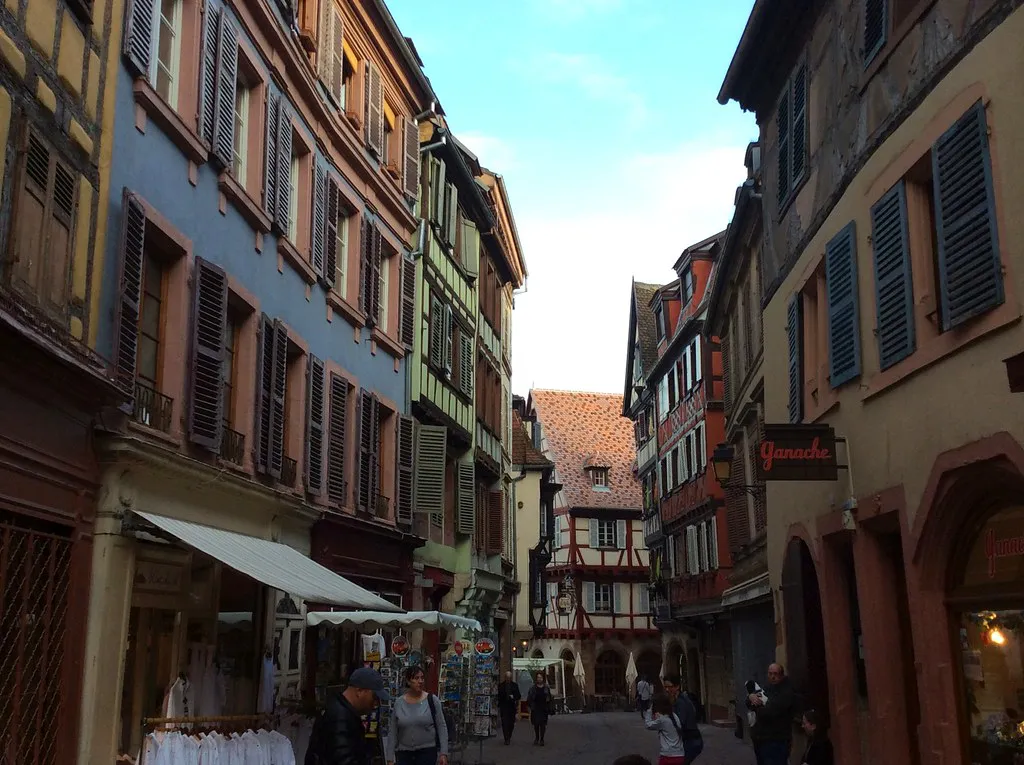 Practical Tips for Avoiding Crowds in Colmar's Alsace old town