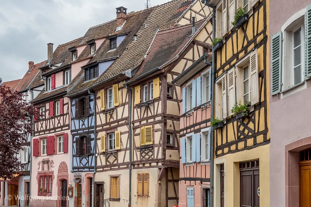 Practical Tips: Parking, Timing, and Getting Around in Colmar's Alsace old town