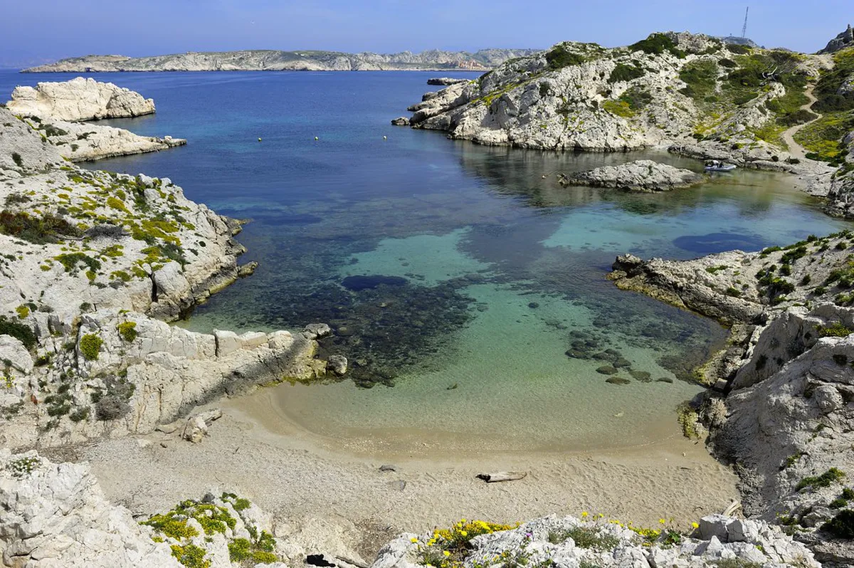 Turquoise waters at Calanque de la Crine, Frioul Islands